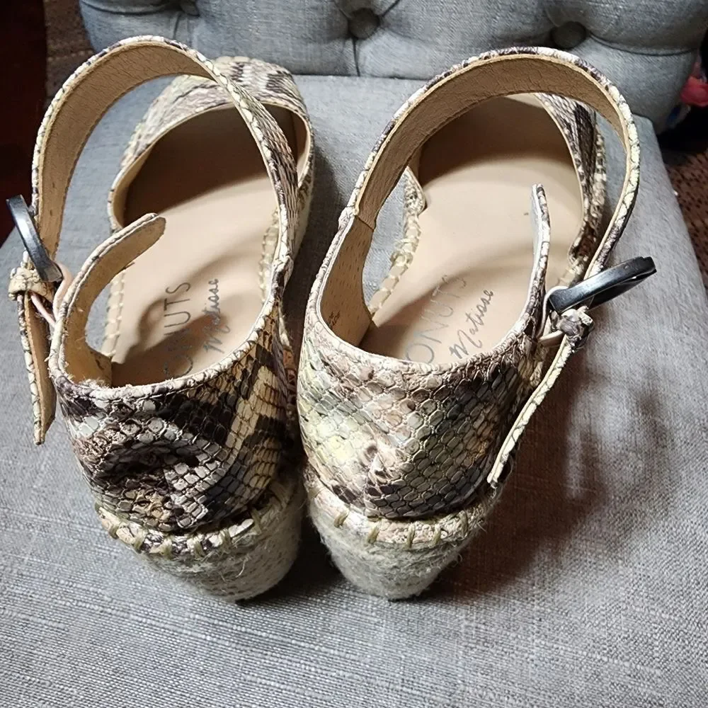 Coconuts by Matisse 'Flirty' Platform Sandals